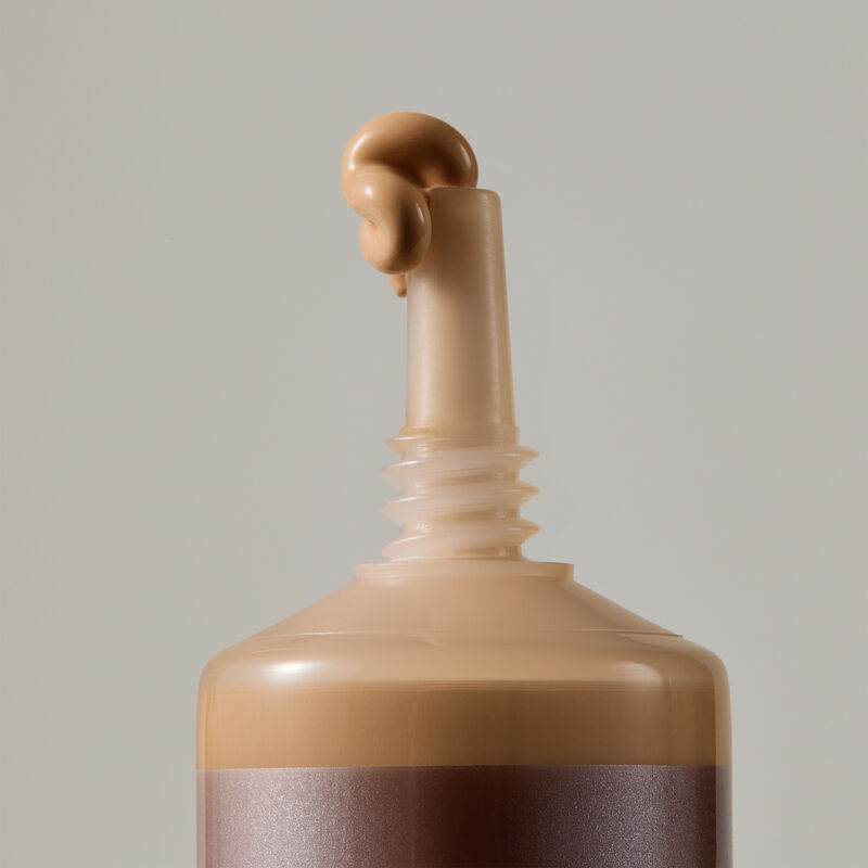 TimeWise® Matte 3D Foundation Medium 10​ (cool olive undertones)